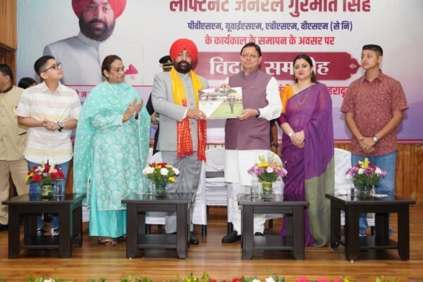 CM धामी ने राज्यपाल गुरमीत सिंह को दी विदाई, बोले- उत्तराखंड के विकास में उनका योगदान हमेशा रहेगा याद